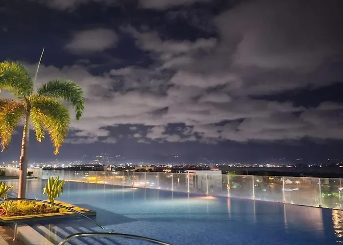 Mactan Newtown Near Airport & Apartment *
